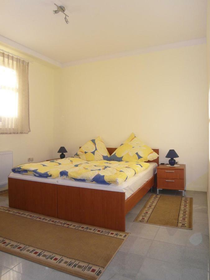 Apartments Victoria 자다르 외부 사진