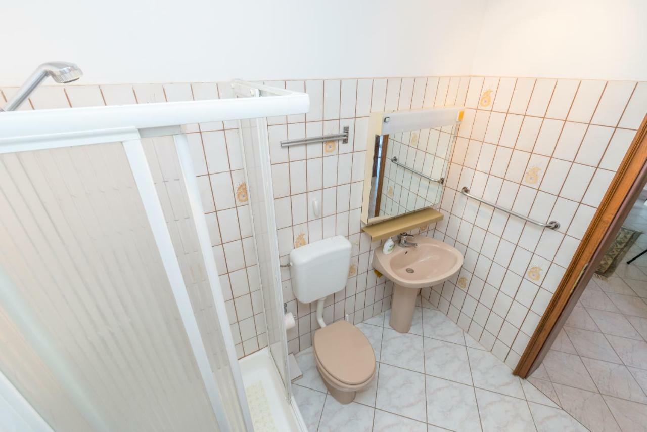 Apartments Victoria 자다르 외부 사진